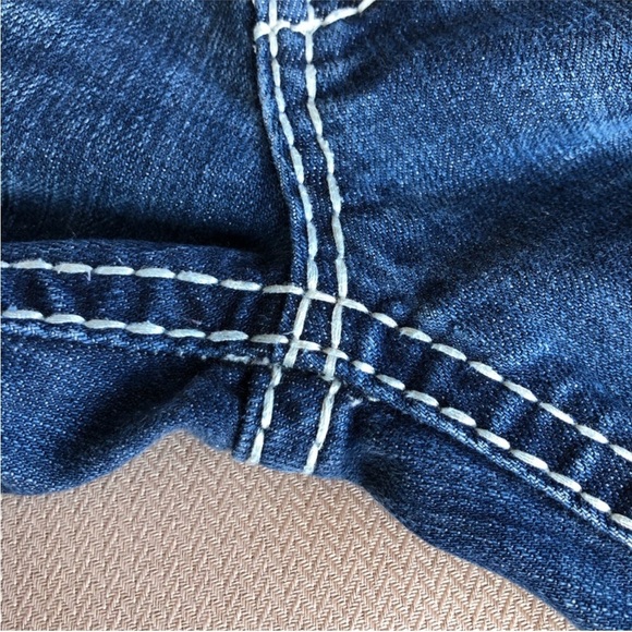 Vigoss Tick Stitch Ring-stone button flap embellished back Pocket Capri Jeans 28 - Picture 5 of 16